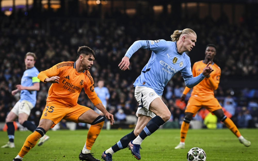 乐鱼体育-埃因霍温对阿森纳