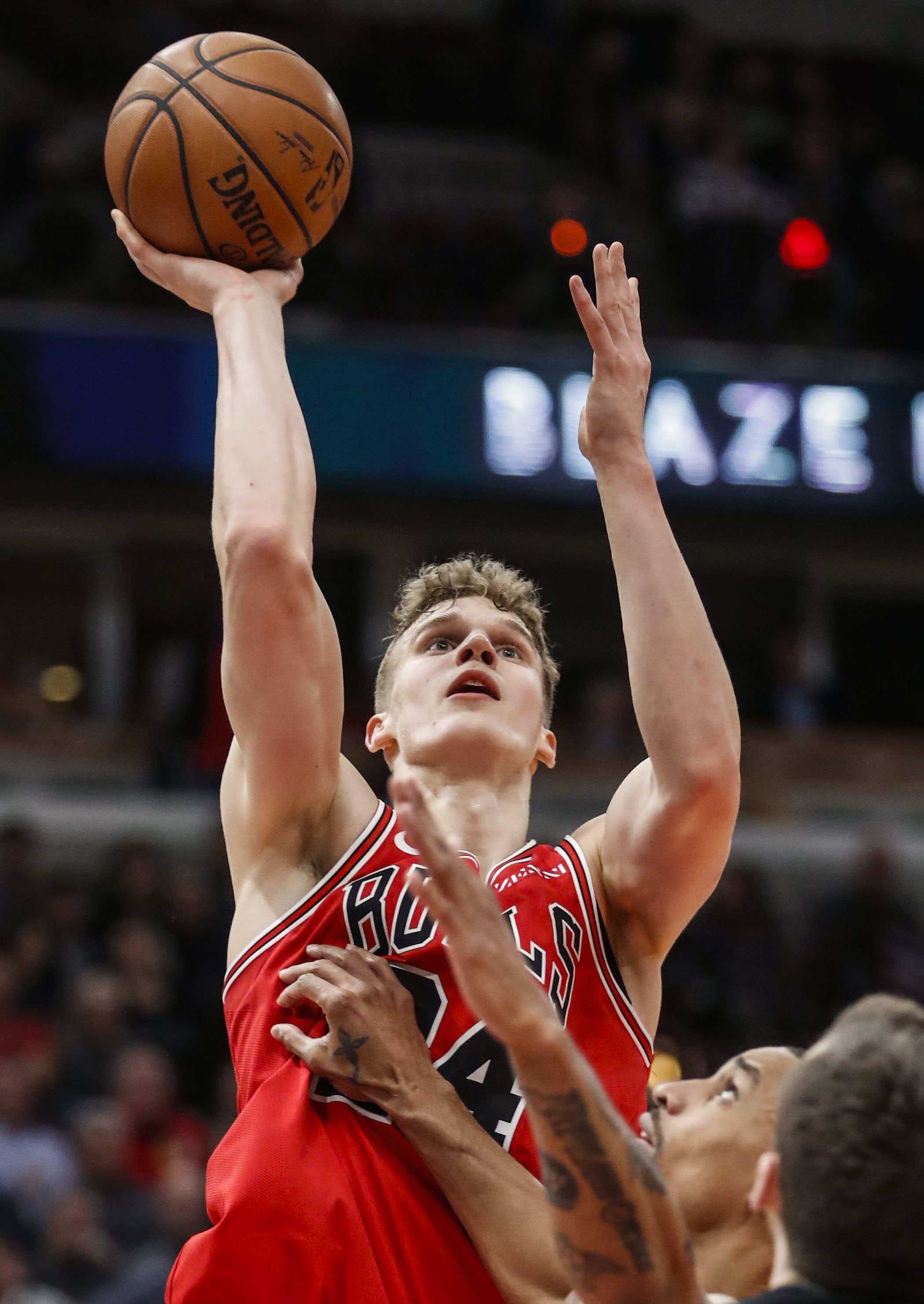 乐鱼体育官网-2021杜兰特最后绝杀失败视频